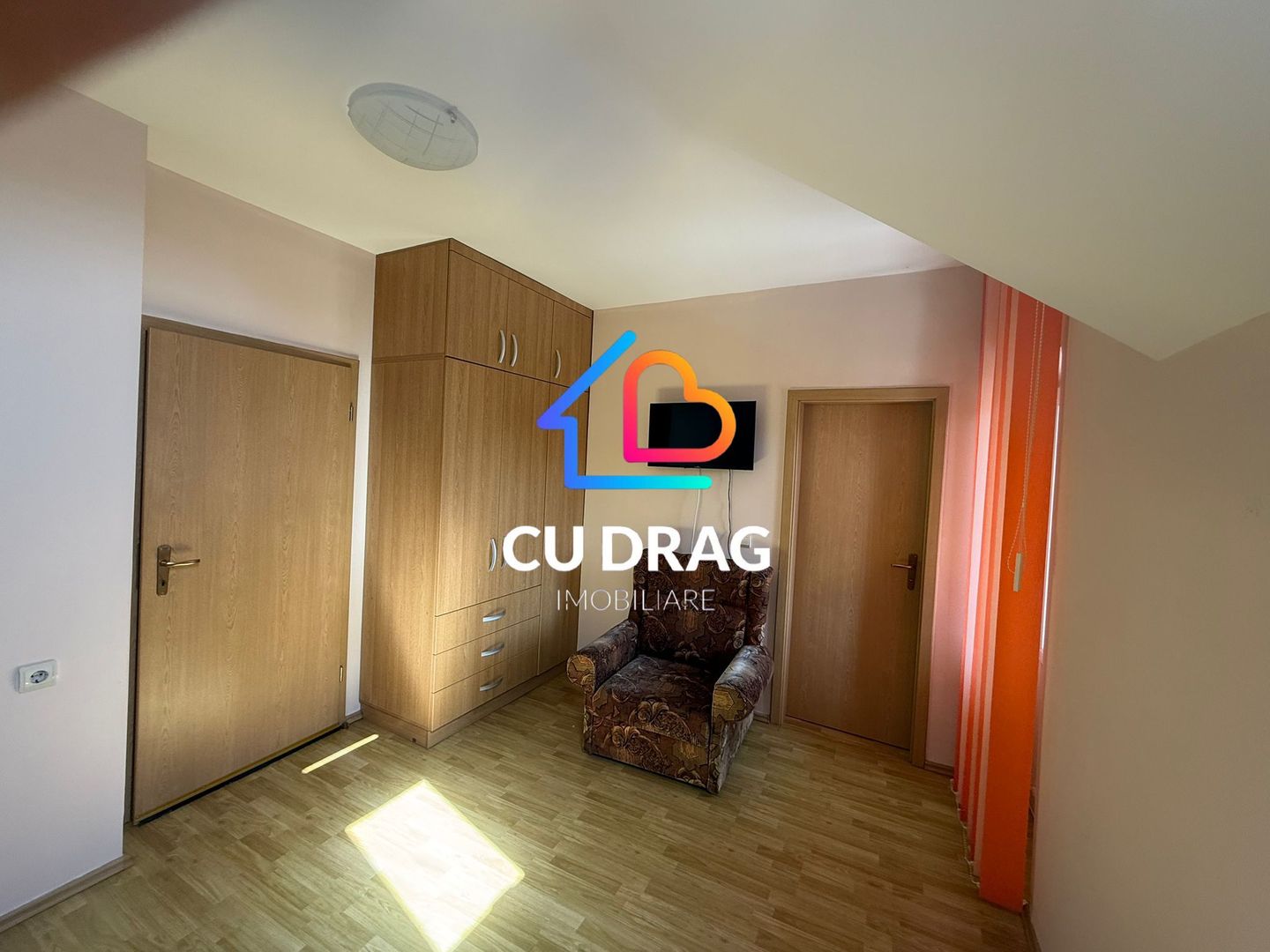 Duplex  cochet si luminos ,Sura Mica 360 mp teren mobilat si utilat - Poză 10