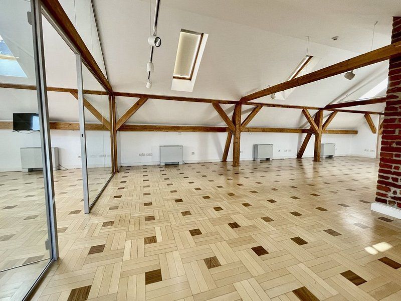 Mansardă cochetă în Piața Unirii - Poză 4