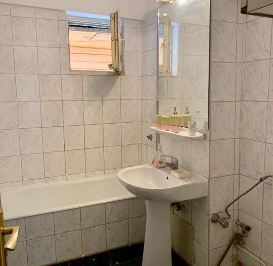 Vanzare Apartament ULTRACENTRAL 3 camere - Poză 7