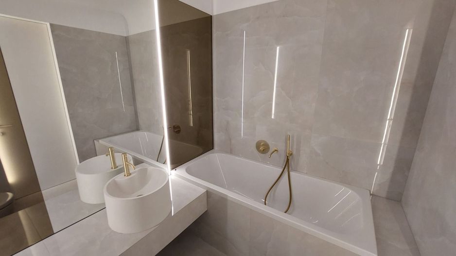 INCHIRIERE DOUA CAMERE ZONA PIPERA CORTINA NORTH - Poză 5