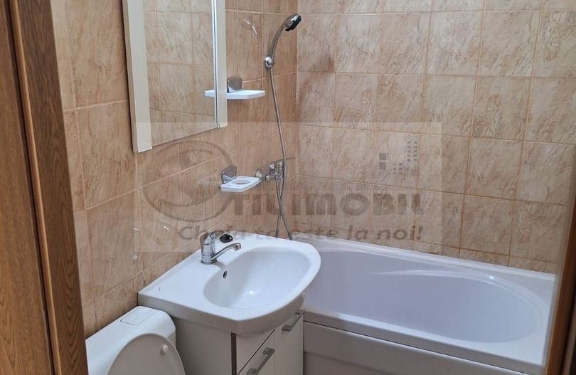 Garsoniera Nicolina 1, mobilata complet, renovata recent, libera - Poză 6