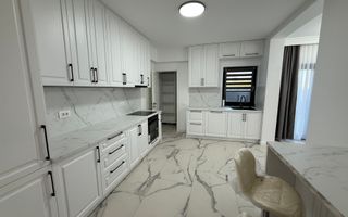 Duplex Mitocu Dragomirnei | 107 MP Utili | Mobilat Complet - Poză 3