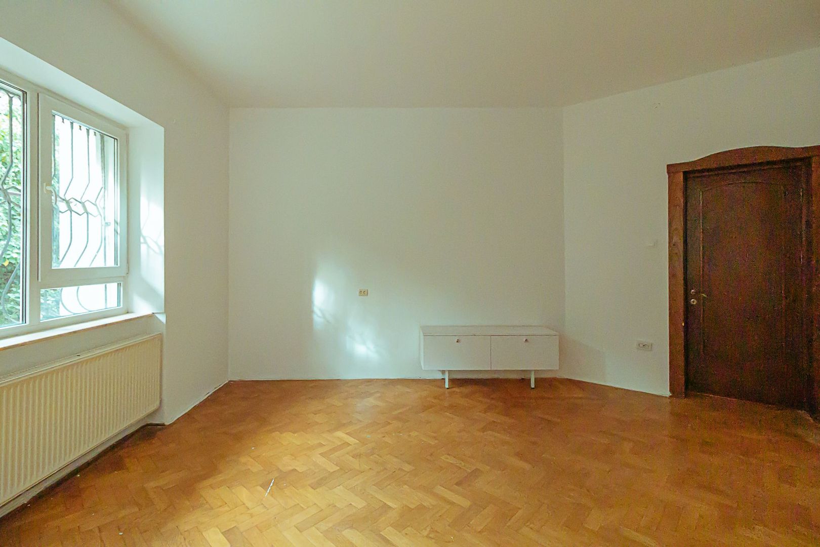 Ultracentral, apartament in casa, pretabil locuit si/sau birouri, pet friendly. - Poză 17
