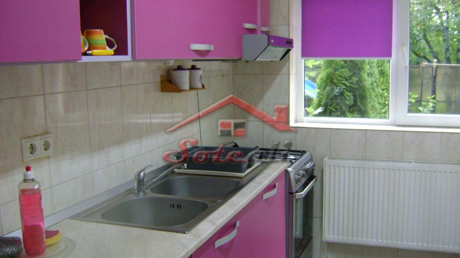 Pensiune de vanzare P+E Busteni - central - Poză 39