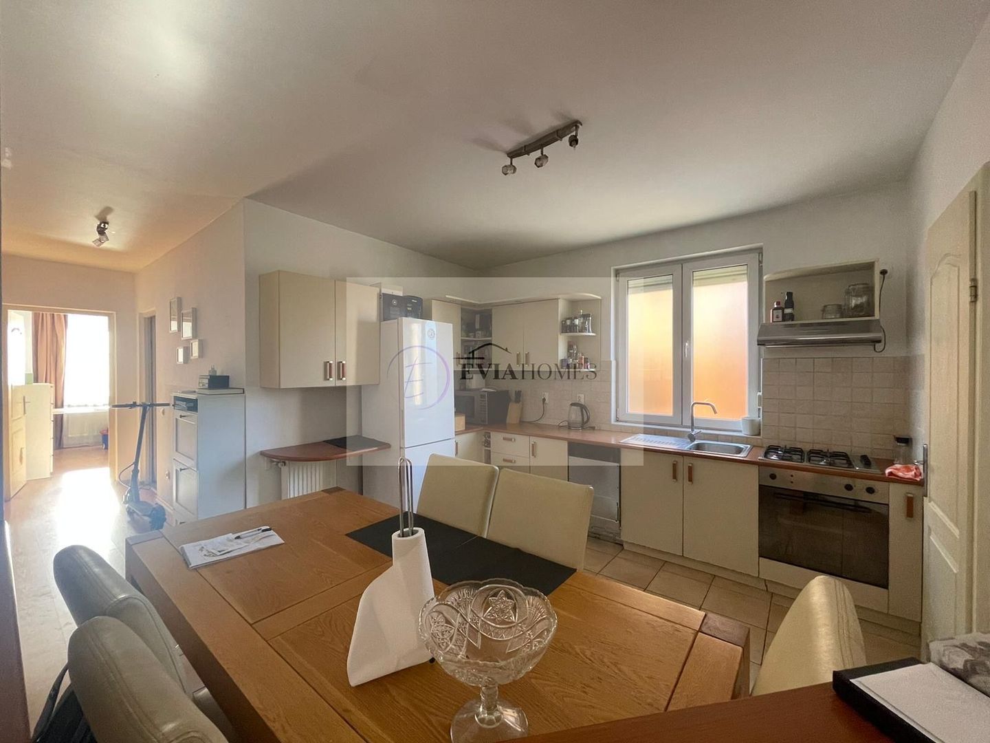 102 mp/ Andrei Mureșanu/ Retras de la strada - Poză 5