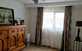 SE VINDE | Casa generoasă în Camirzani | Suceava - Poză 8