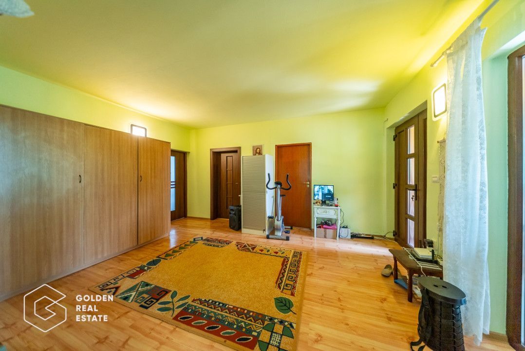 Casa 4 camere si mansarda, teren 1014 mp, comuna Vladimirescu - Poză 8