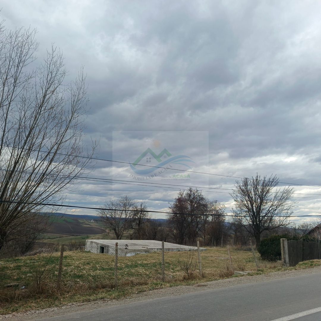 Teren intravilan de vânzare Horodniceni Suceava - Poză 1