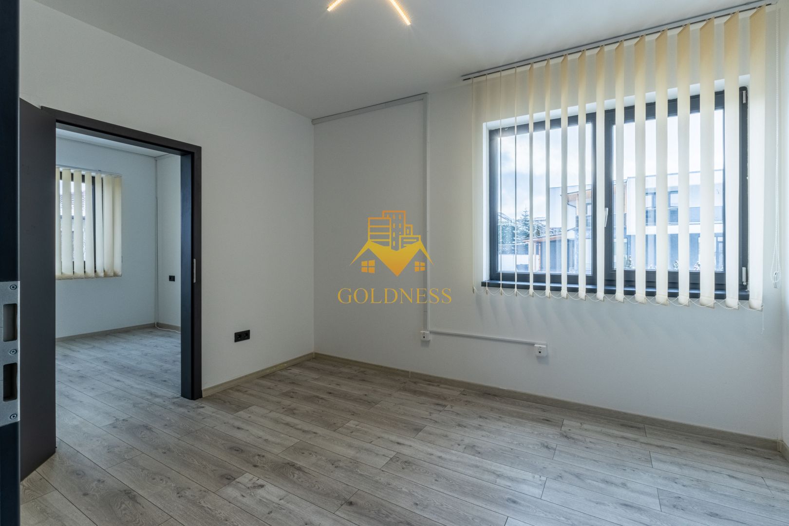 Duplex 170 mp, 6 camere, 4 bai, terasa 35mp, Europa Zona Eugen Ionesco - Poză 14