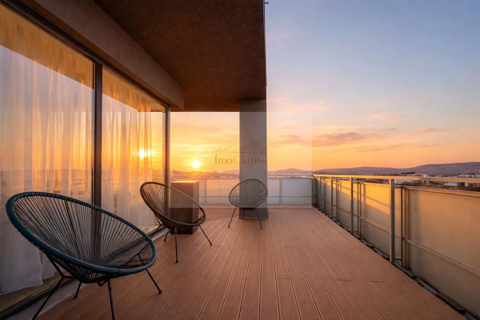 Vanzare 4 camere  + terasă 105 mp, view panoramic, Bună Ziua - Poză 1