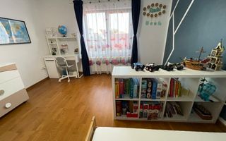 Casa moderna, frumos amenajata in zona Bogdanestilor - Poză 25