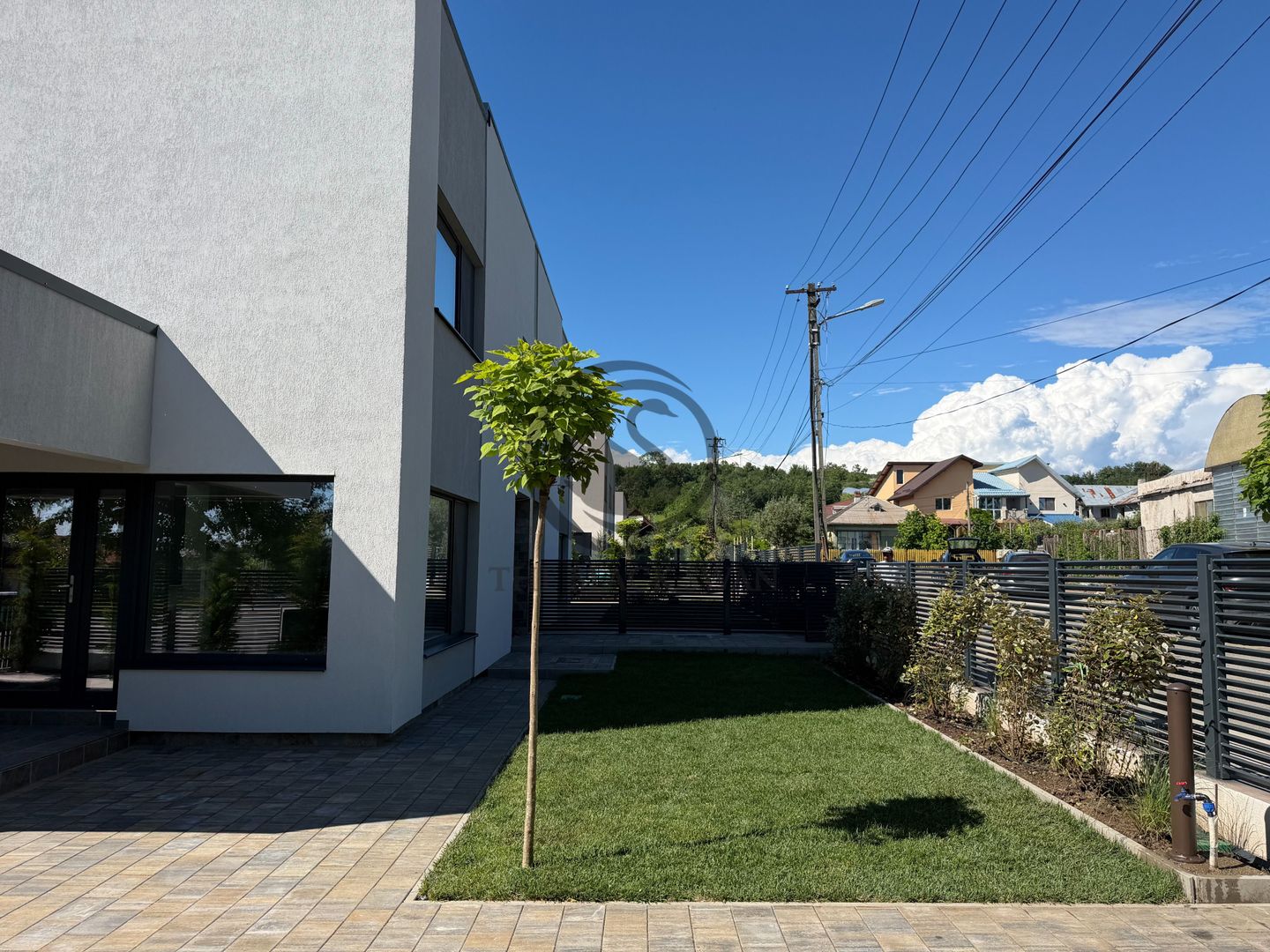 Casa de vanzare cu 4 camere | Premium | Nou | Moreni, Dambovita - Poză 3