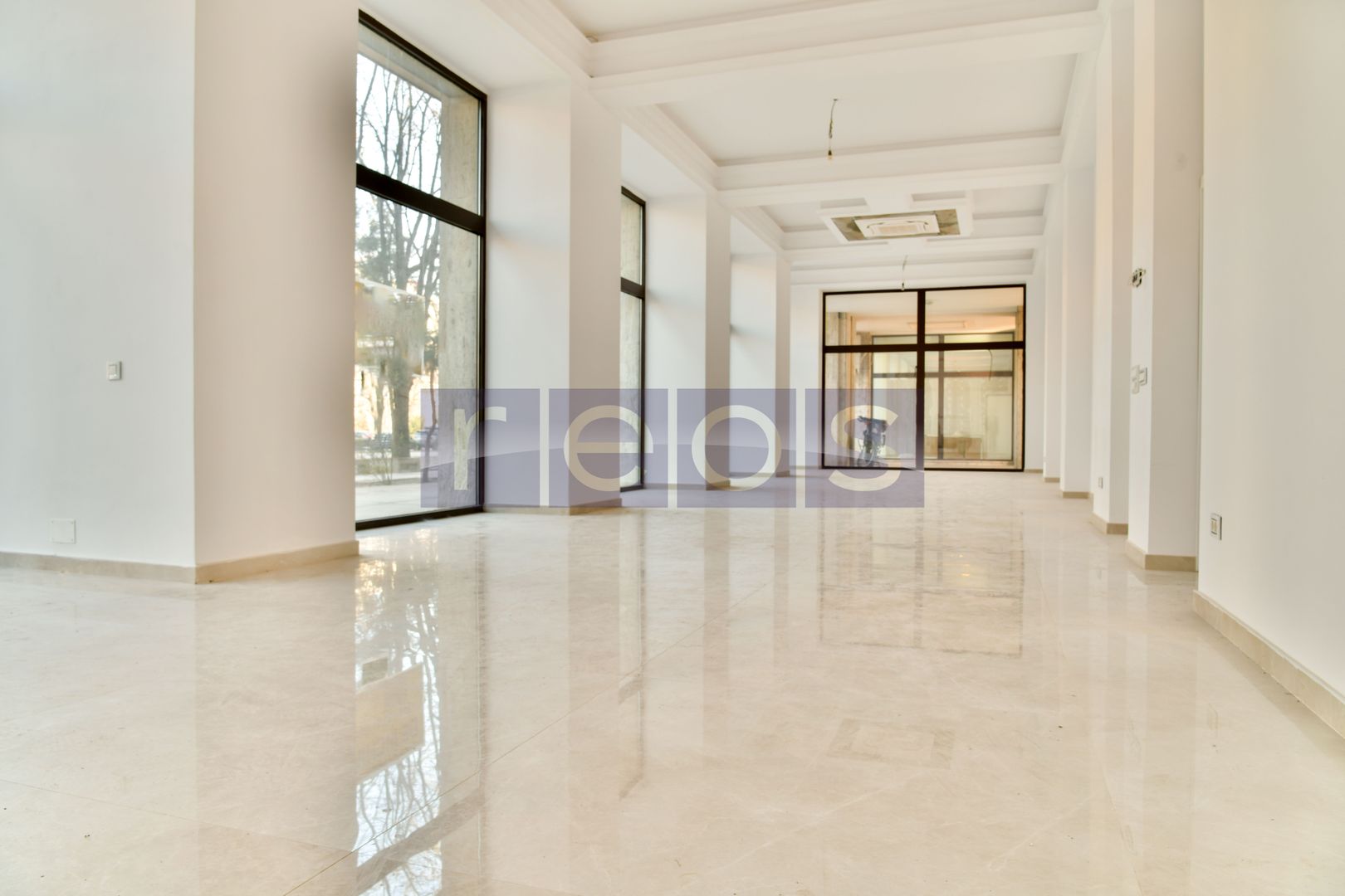 DE ÎNCHIRIAT | SPATIU COMERCIAL | UNIRII - Poză 1