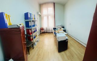 Apartament (pretabil pentru Birou ,Cabinet etc.) de vanzare in centru. - Poză 9