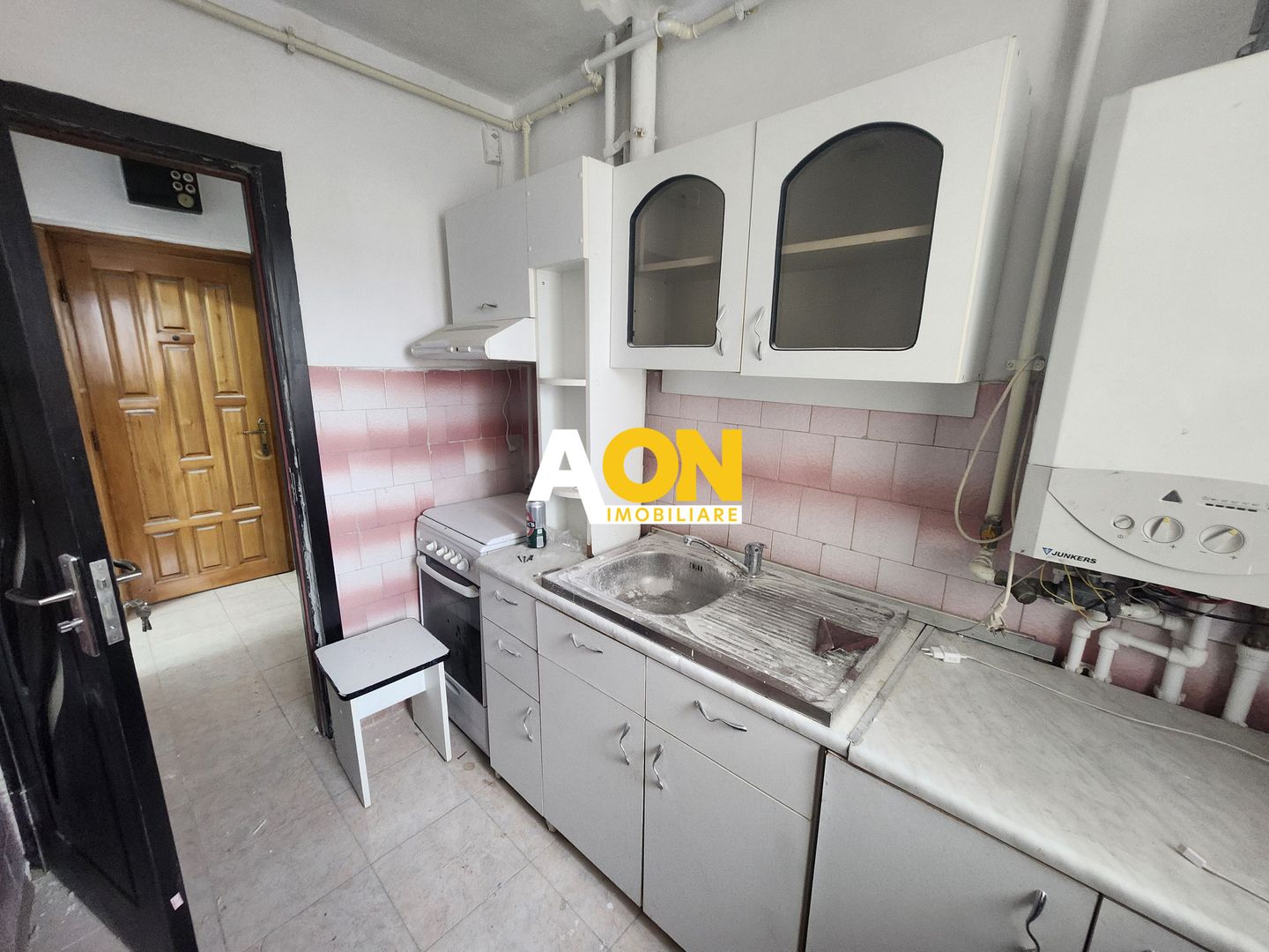 Apartament 1 Camera Zona Cetate, M-uri - Poză 4