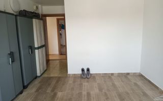 Etaj de inchiriat/ camere+ bai/bucatarie/spalatorie - Poză 26