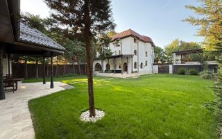 Vilă elegantă cu teren de aproximativ 1.000 mp - Poză 1