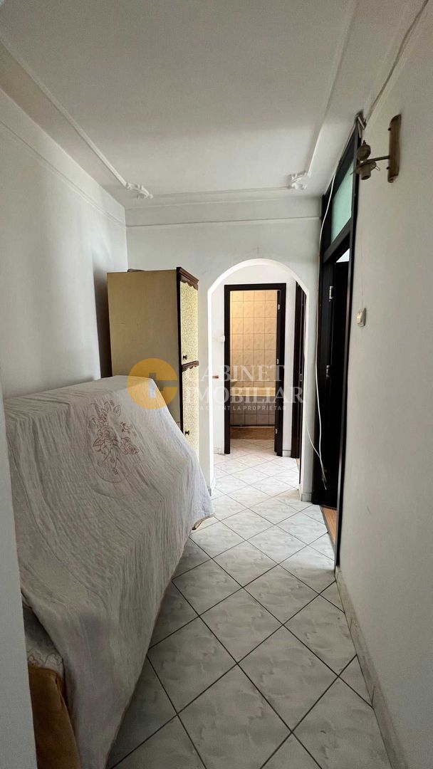 Nicolina -Apartament 3 Camere Decomandat - Bloc 1981 - Poză 8