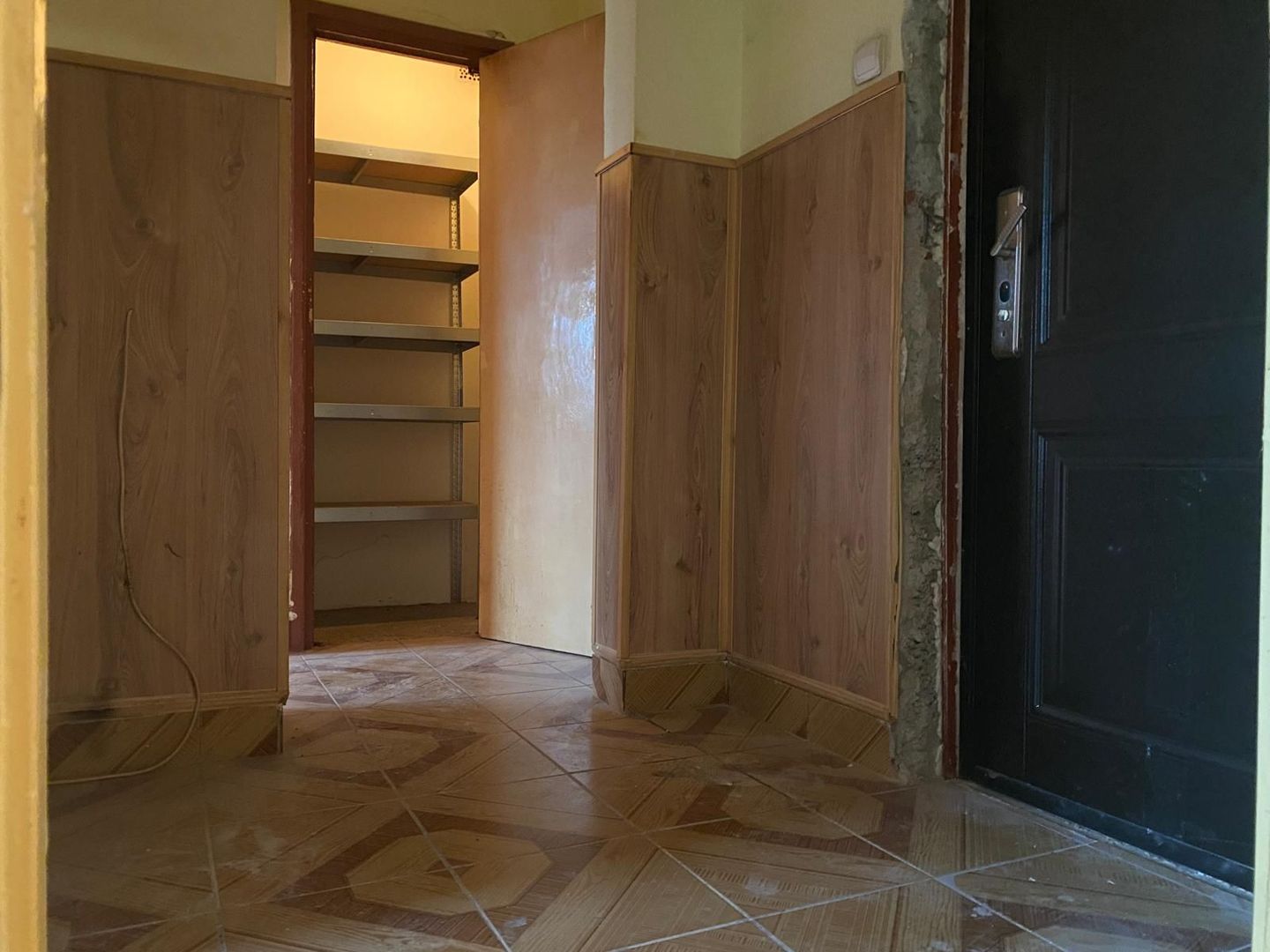 Vanzare apartament cu 3 camere în Micro 6  zonă căutată din Târgoviste - Poză 12