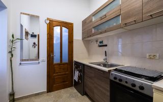 Imobil doua camere in casa+spatiu comercial+teren 270 mp  cu CF separat - Poză 6