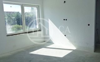 Casa de vanzare cu 4 camere in zona Santandrei, Oradea - Poză 3