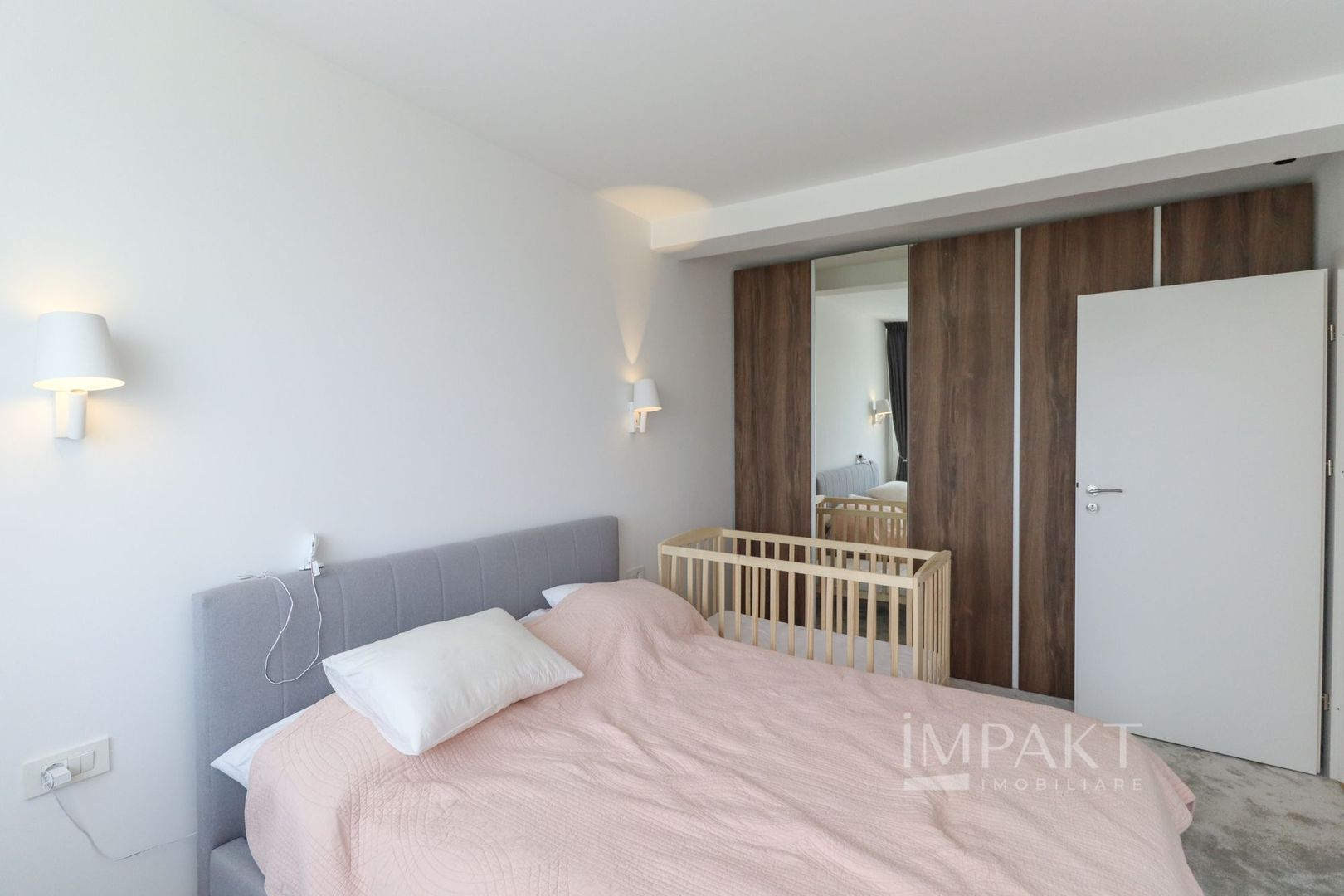 Casa cuplata minunata de vanzare, situata in cartier Voronet! - Poză 13