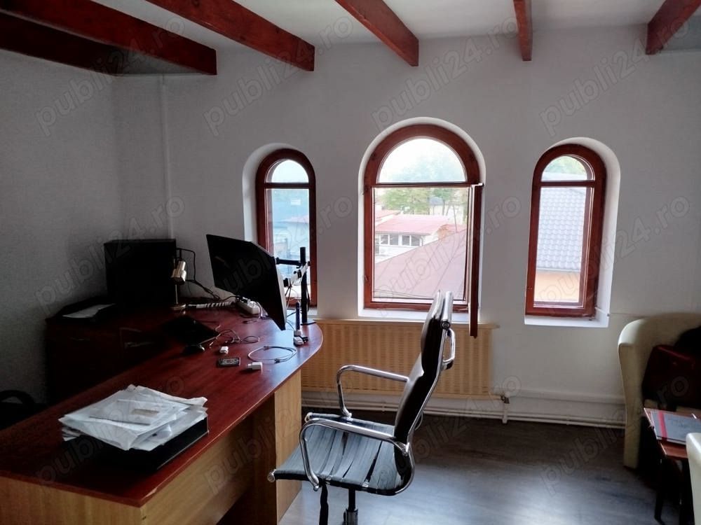 BRASADAS vinde casa cu 14 camere in Iasi zona CENTRALA. - Poză 4