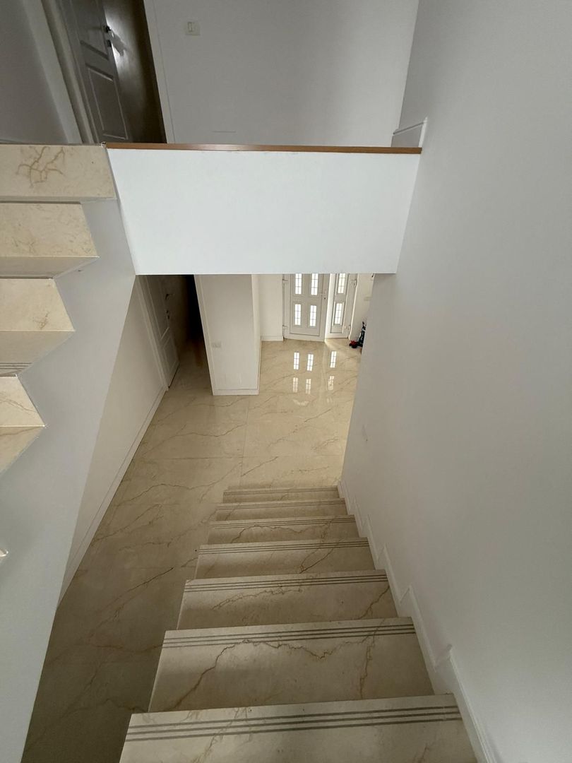 Mutare imediată! Vilă duplex 4 camere cu curte proprie - Poză 17