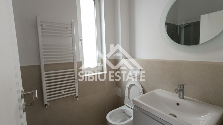 Apartament luminos, ideal locuință sau birou ,parter, 2 locuri parcare - Poză 6