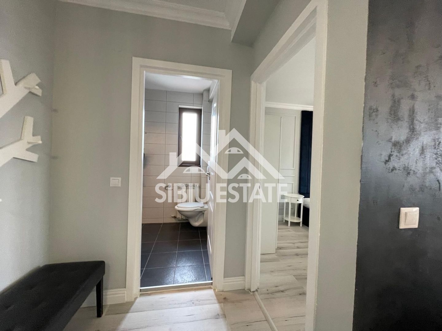 Apartament de inchiriat central 2 camere, parcare subterana Sibiu - Poză 14