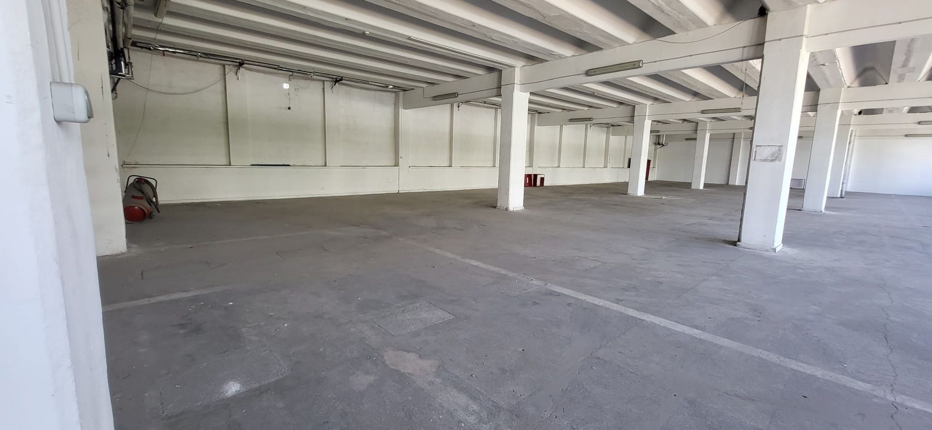 Inchiriere un spațiu comercial - Poză 4