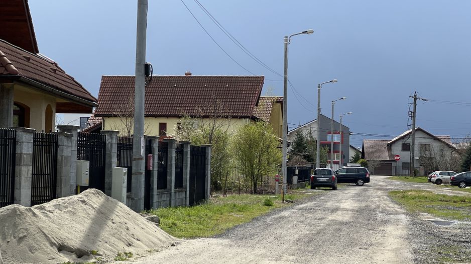 TEREN PENTRU CASA - Poză 1