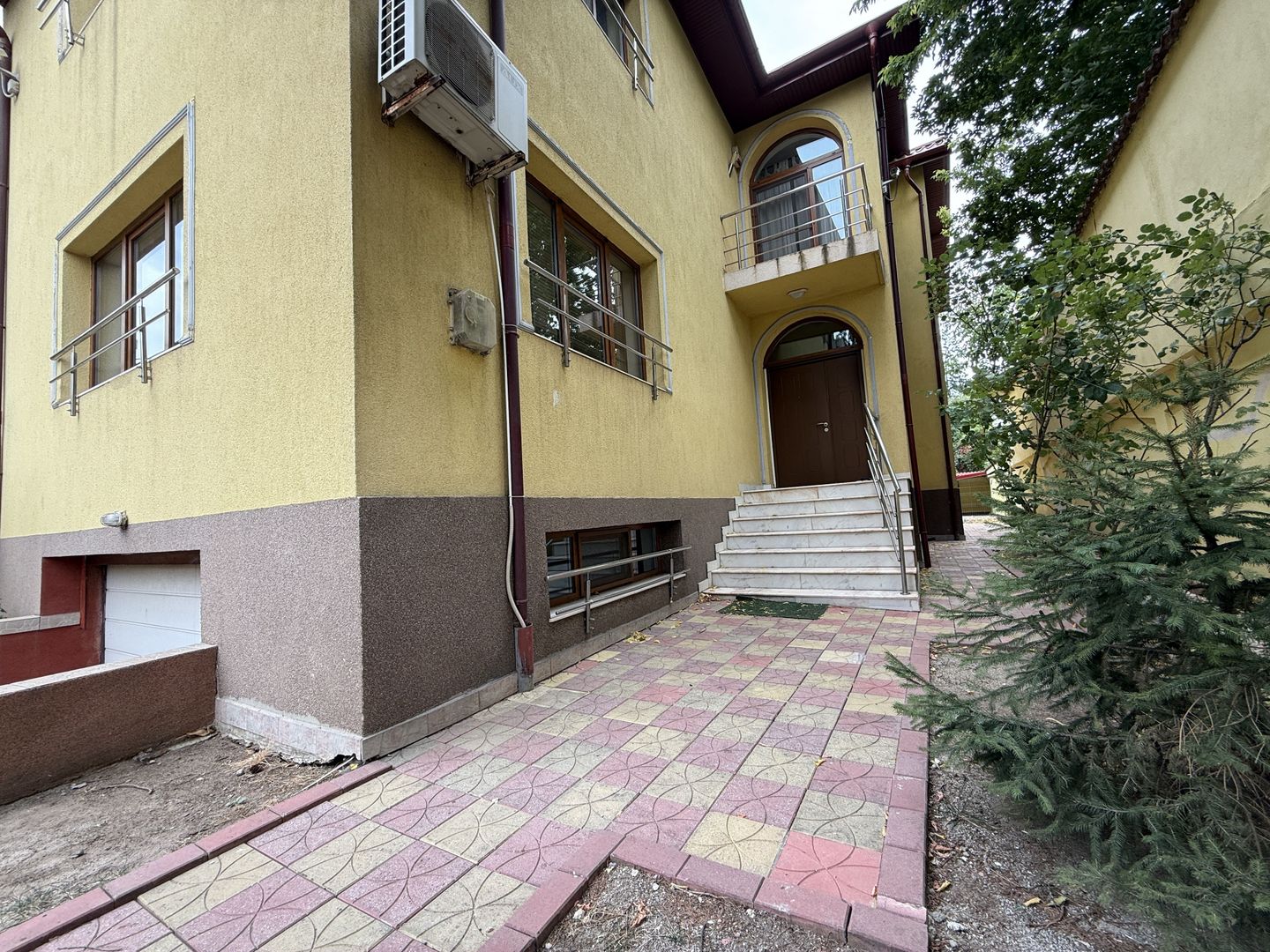 Vila superba Damaroaia | Jiului | Gloriei (COMISION ZERO) - Poză 1