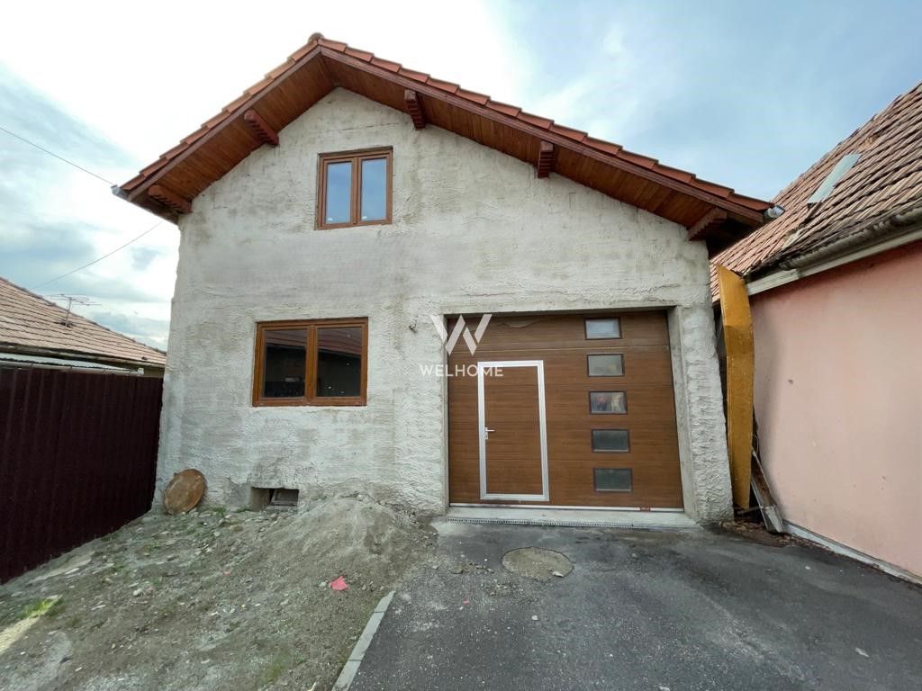 Casa de Vanzare CU GARAJ in Gusterita - Sibiu - Poză 1