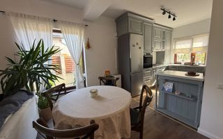 Casa individuala P+1E+M~ 4 camere  3 bai ~207 teren ~ - Poză 4