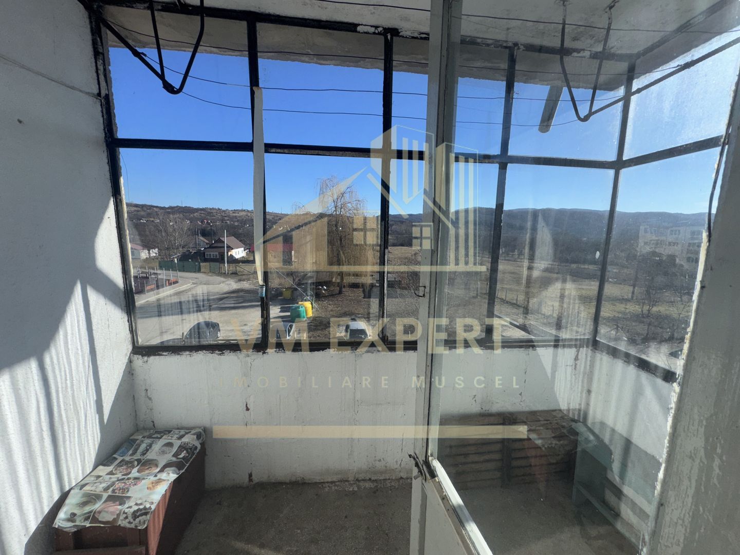 APARTAMENT 3 CAMERE ETAJ 2 CAMPULUNG CARTIER GRADISTE - Poză 6