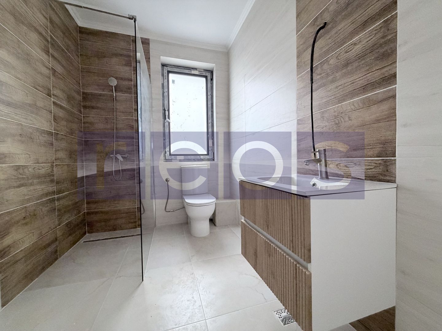 VANZARE 5 CAMERE | CASA INDIVIDUALA | 182 MP UTILI | P+1+M I 409 TEREN | - Poză 14