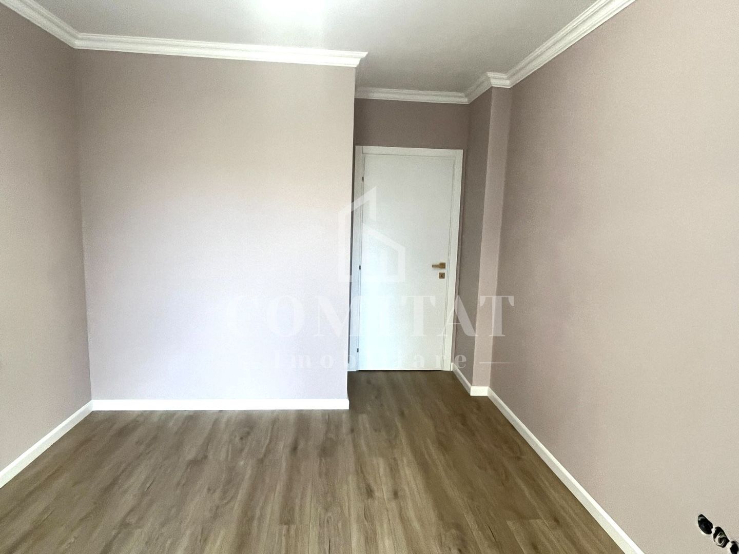 Apartament 3 camere | Parcare | Etaj 1 | Eroilor - Floresti - Poză 9