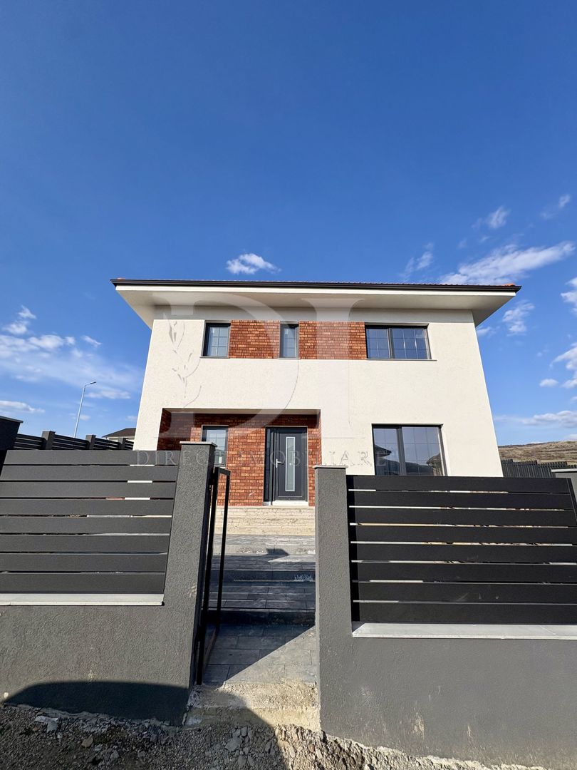 Casa cu 4 camere -Chinteni Cluj - Poză 1