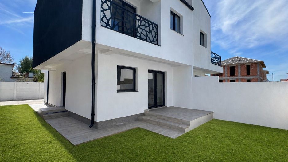 Vile 4 camere Tunari, Zona f buna, asfalt - Poză 1