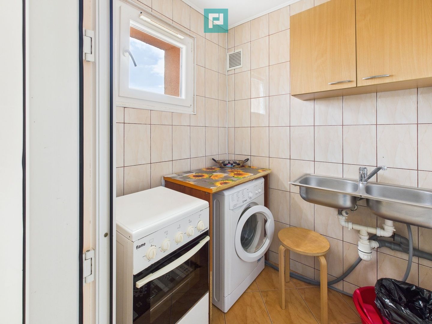 Garsonieră de închiriat pe  Postăvarului Titan Zonă liniștită - Poză 4