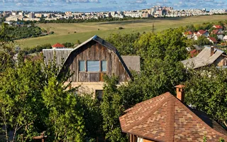 CASĂ CU PISCINĂ, SAUNĂ ȘI VEDERE PANORAMICĂ – TOHATIN - Poză 12
