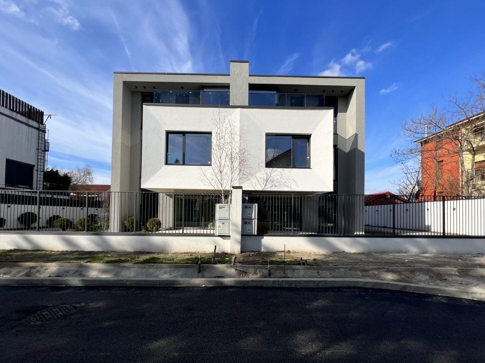 Vila | Casa Presei Libere | Damaroaia - Poză 1