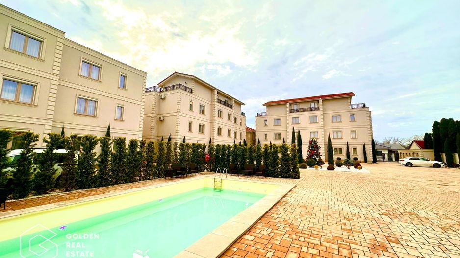 Apartament premium, zona Subcetate, 3 camere, 2 bai, loc parcare, sala, piscina - Poză 16