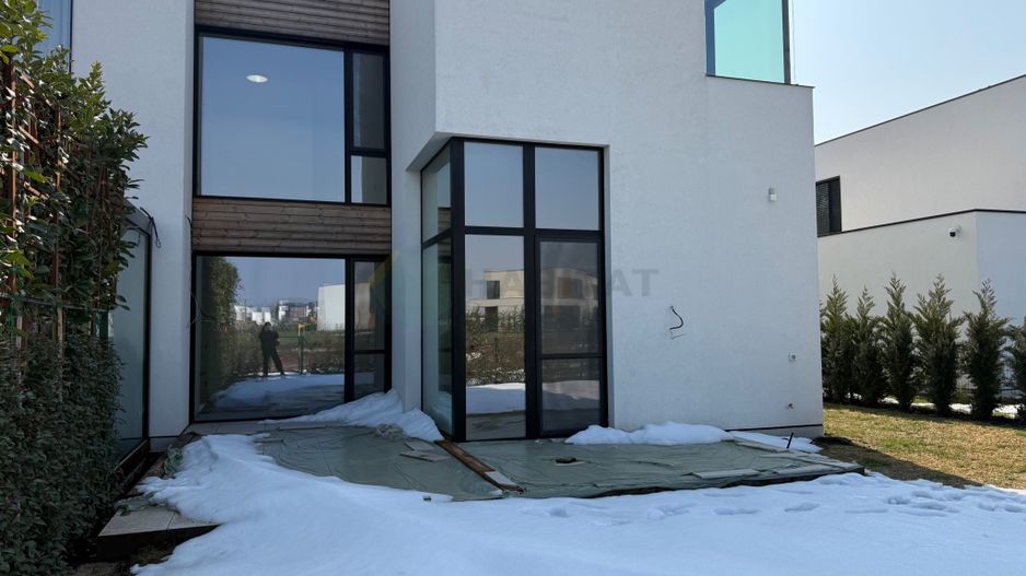 Vila tip duplex in Amber Forest, langa padure - Poză 29