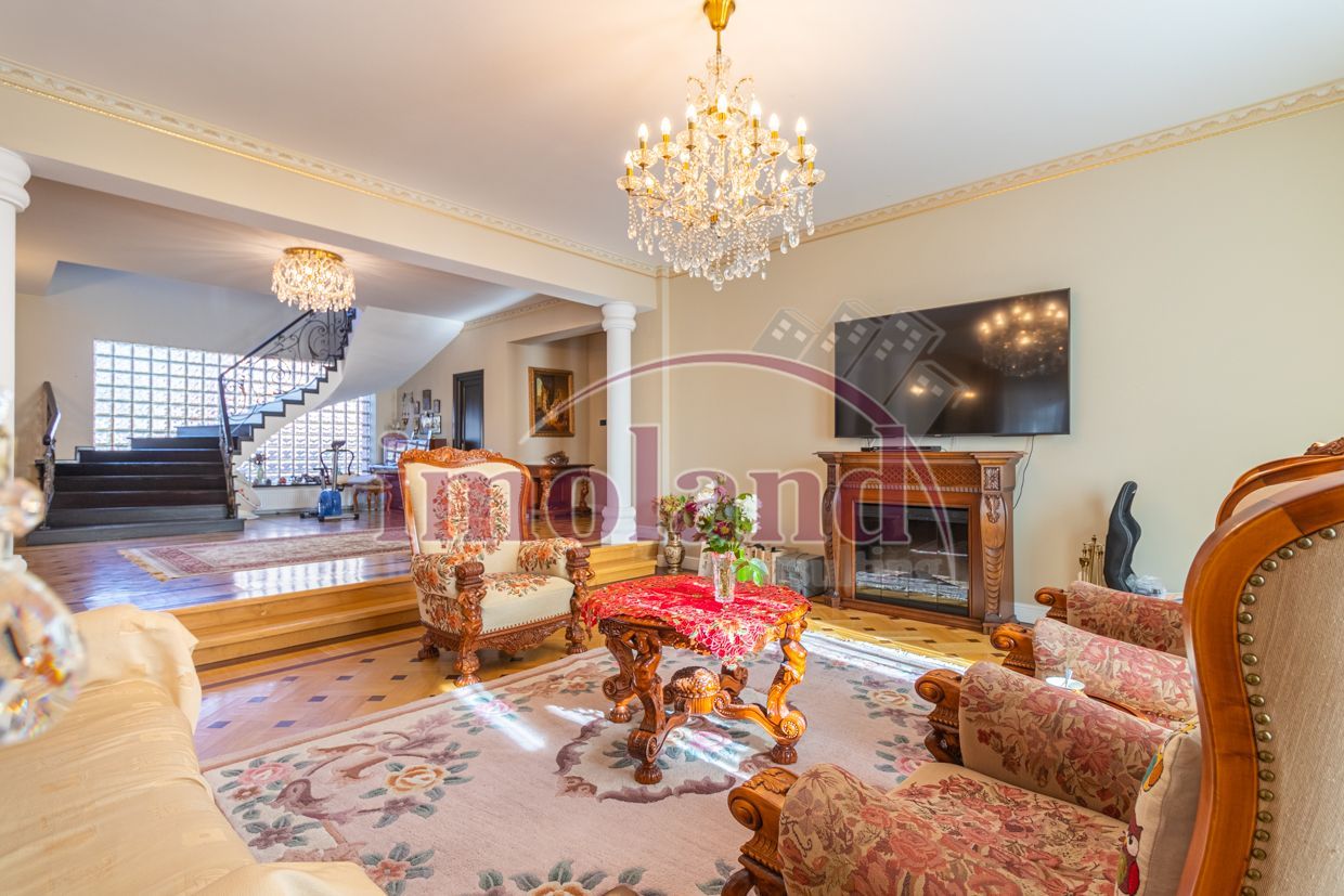 Vila cu piscina si garaj - 6 dormitoare - Pantelimon - Poză 9