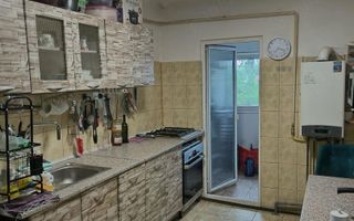 Apartament cu 3 camere / 72mp/ zona Metalurgie - Poză 4