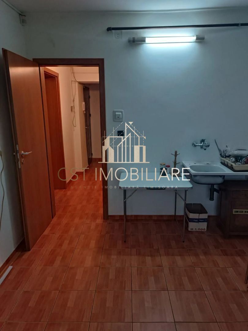 Apartament 2 camere, 60 mp, parter – Zona Stadion - Poză 2