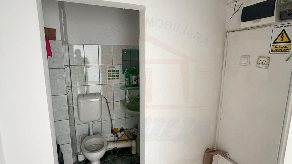 🏢 Spațiu comercial de vânzare – Oportunitate excelentă de investiție - Poză 9