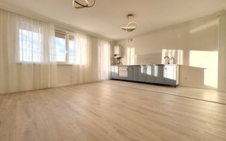 Apartament cu 4 camere /85.5mp/zona Sub Cetate. - Poză 1